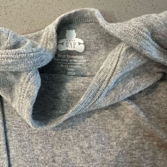 Baby Gap Bundle of five long sleeve onesies 6-12 months - Picture 13 of 16